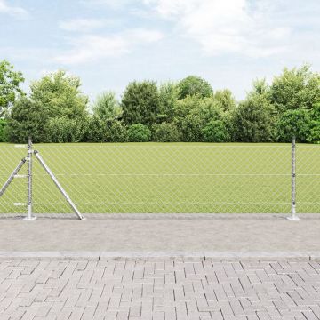 Gossi gard din plasa de sarma cu 13 stalpi flangati 0.6x25 m otel galvanizat