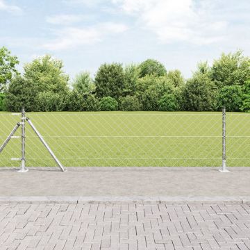 Gossi imprejmuire de lant cu 7 stalpi flansati 0.4x10 m otel galvanizat