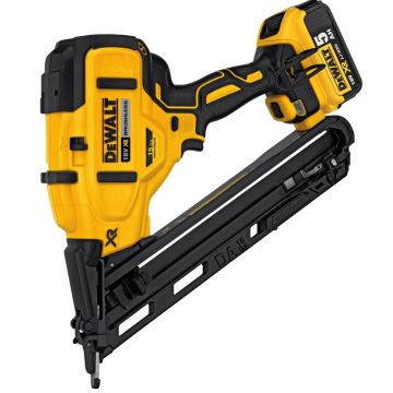 Ciocan de batut cuie Dewalt DCN650P2 cu 2 acumulatori Li-Ion 18 V/5.0 Ah, cuie 1.8 / 32 - 63 mm, capacitate magazie 110 buc, valiza de transport
