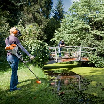 Motocoasa STIHL FS 56 C-E, motor 2 timpi, 27.2 cm³, 1.1 CP, cutit 230-2