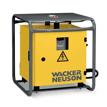 Convertizor electronic de frecventa si tensiune Wacker Neuson FUE10/042/200W, stationar, cu reglare de frecventa infinit variabila pentru functionare pe conexiuni de 42 V, curent iesire 145 A