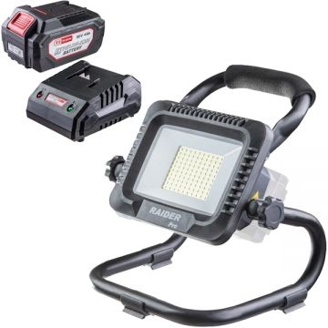 Raider  RDP-SWL20 + RDP-R20 - Lampa + Set 1 acumulator si incarcator Li-Ion 20 V 4 Ah