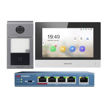 Kit videointerfon IP Hikvision, o familie, FULL HD, PoE, montaj aparent, card 32 GB DS-KIS604-S-KIT