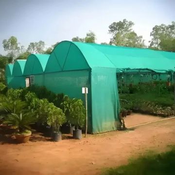 Plasa de umbrire solar, 40%, 6x50m, material HDPE, protectie UV, 300 mp, solutie practica pentru protectie solara, gradini, sere si constructii